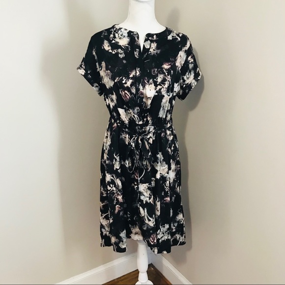 Simply Vera Vera Wang Dresses & Skirts - Simply Vera Wang Dress